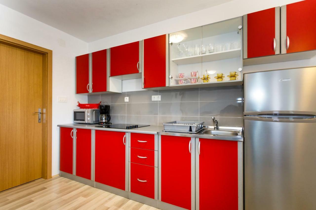 Apartman Dobrila Vrh  Экстерьер фото